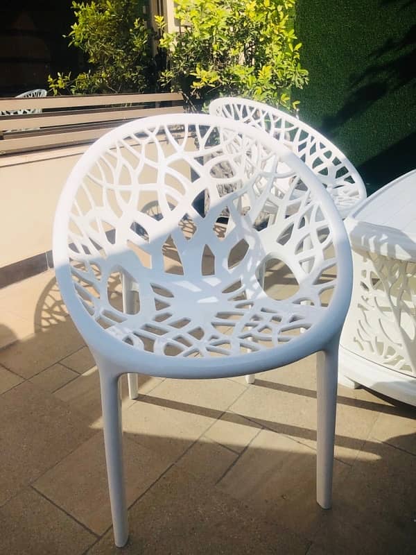 boss original pure white  plastic garden chairs with white table set 12