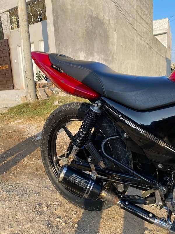 Yamaha YBR 125 2017 lush condition 8