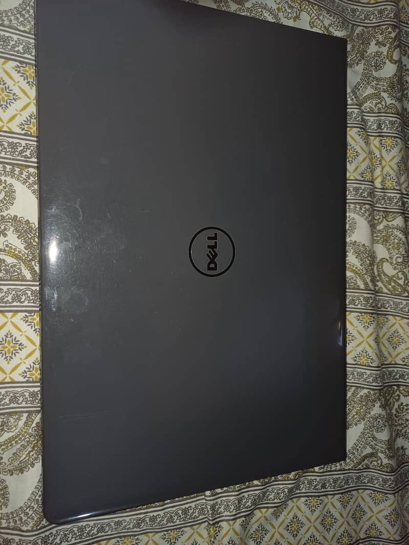 Dell  Inspiron 15 3576 0