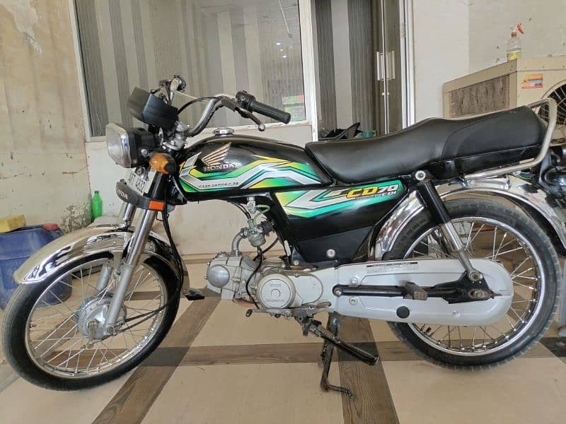 Honda 70 22/23 lush condition 5