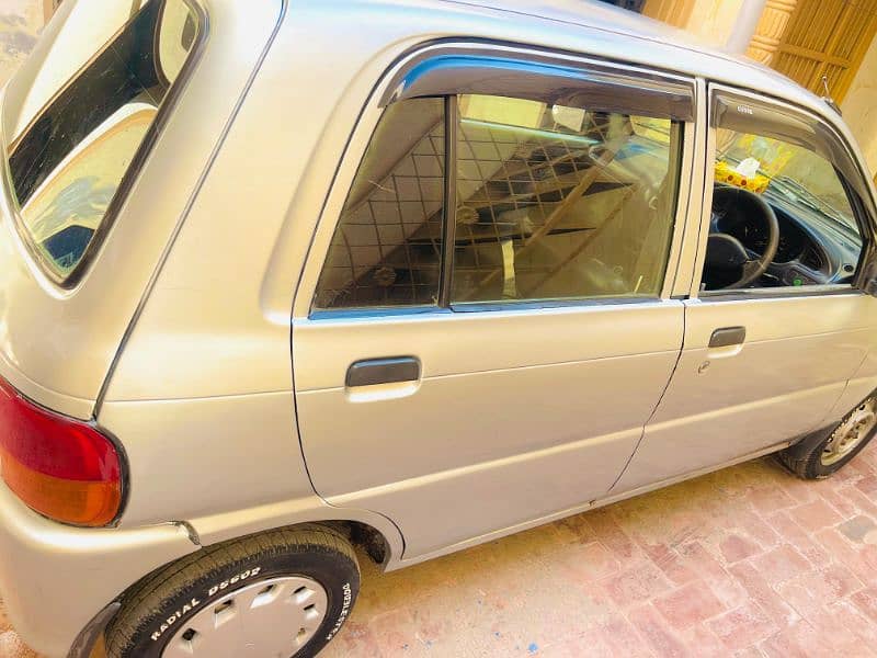 Daihatsu Cuore 2002 3