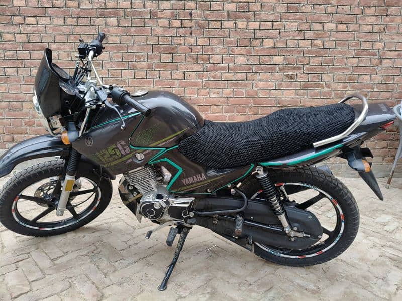 Yamaha ybr 125 g 3