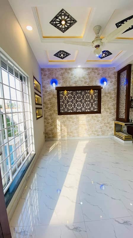 5 Marla luxury house For Rent hot location bahria town 7