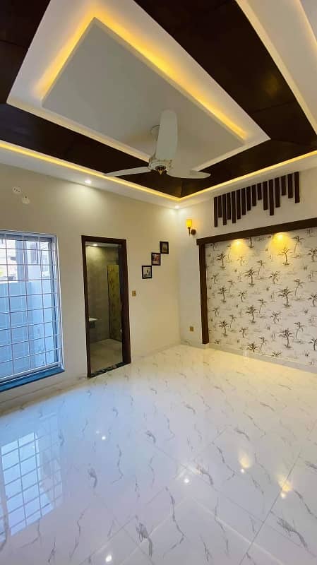 5 Marla luxury house For Rent hot location bahria town 9