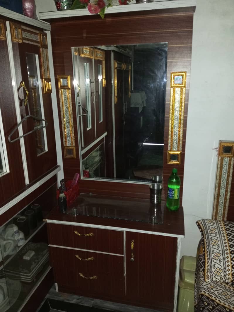 Deco Furniture Bed Set with Wardrobe,Showcase,Singhar Sheesha 2