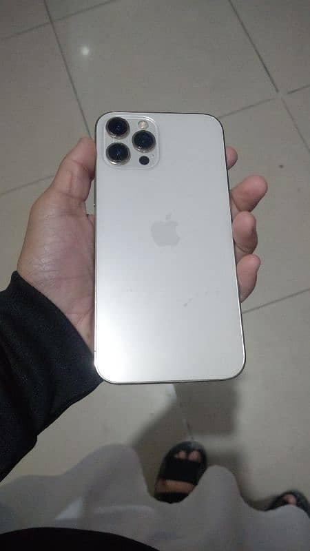 I phone 12 pro mix 0