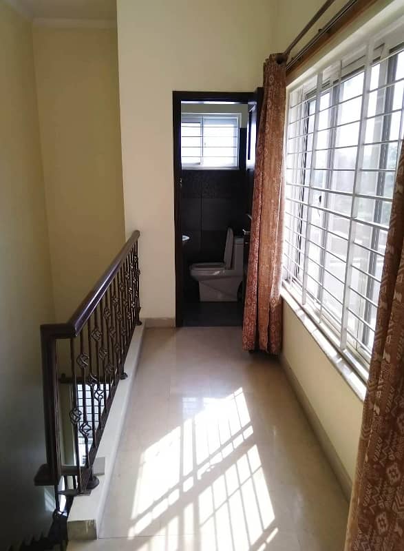 01 Kanal Separate Gate Beautiful Upper Portion Available For rent in DHA Lahore Cantt 1