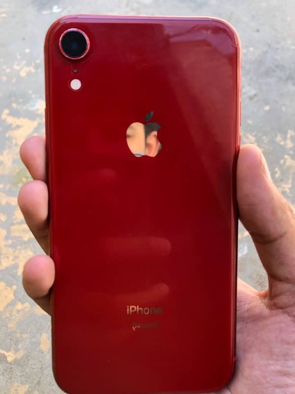 iPhone XR 6