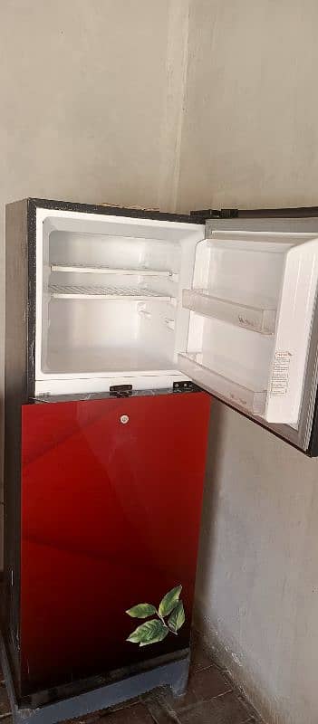 "Red 8-12 Cu Ft Fridge, Inverter, No Frost, LED, 10/10 Condition" 4