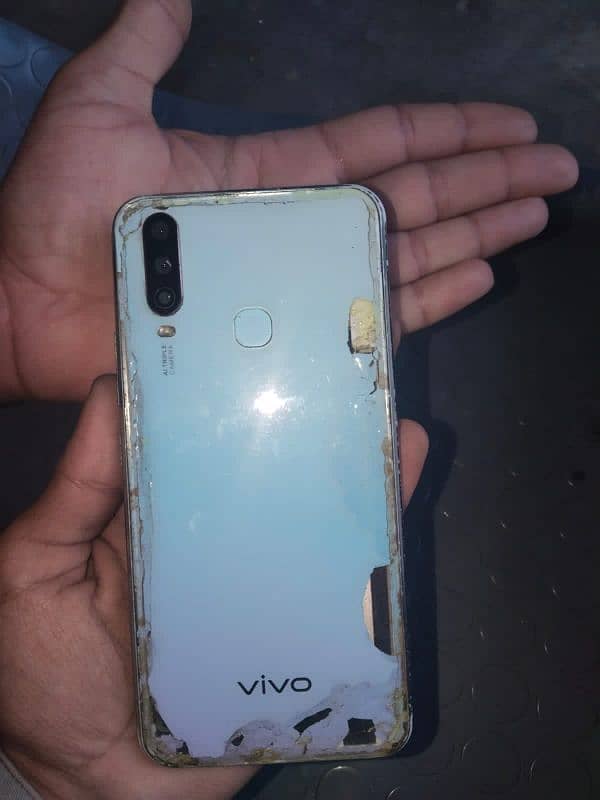 Vivo Y17 5