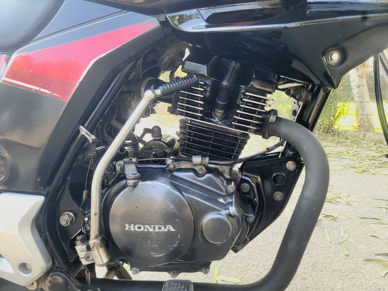 Honda CB 150F 2017 4