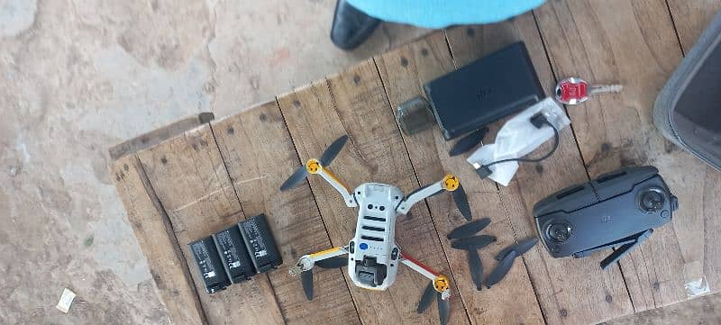 Dji mini 1 Condition 10by9 3 Battery All OK 1