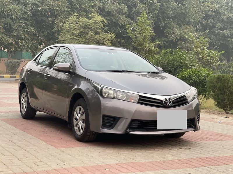 TOYOTA COROLLA AUTOMATIC 1.3 GLI 2016 NEW KEY KARACHI REGISTRATION 1