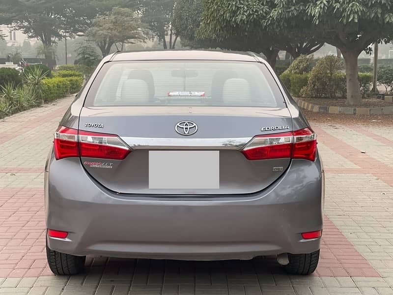 TOYOTA COROLLA AUTOMATIC 1.3 GLI 2016 NEW KEY KARACHI REGISTRATION 3