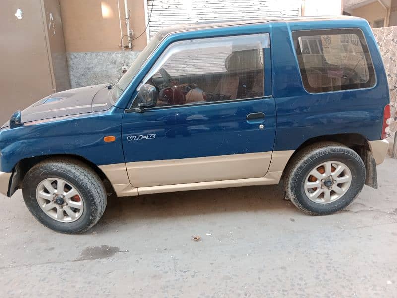 Mitsubishi Pajero Mini 2006 3