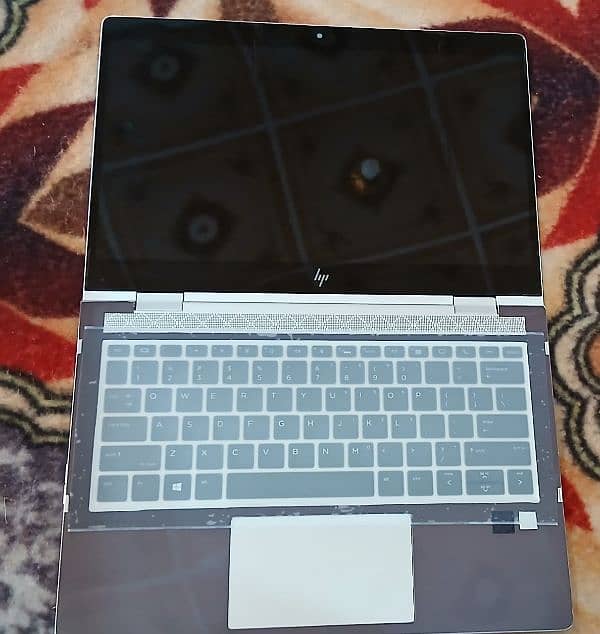 hp model 830 G6, 360 degree touch screen, like brand new 7