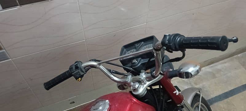 Honda 125 6