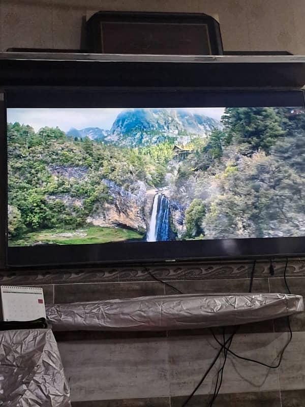 Samsung LED NU7100 ( 4k ) 9