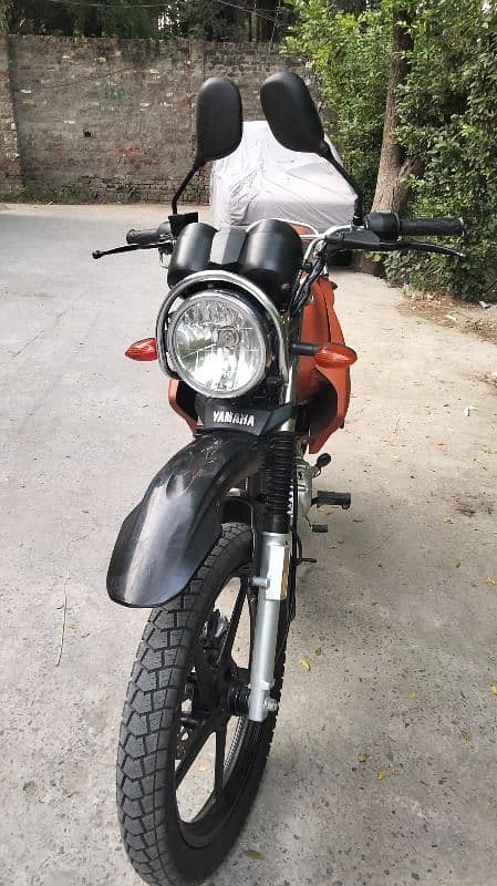 Yamaha YBG 125 Model 2024 4