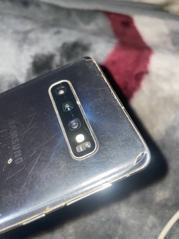 Samsung s10 pannel dead hai baki all parts ok hain camera bhi best hai 1