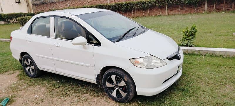 Honda City IDSI 2005 Ganiun car 2