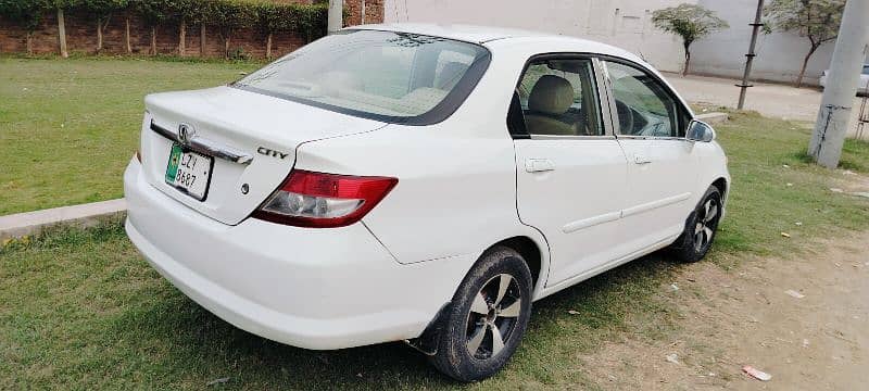 Honda City IDSI 2005 Ganiun car 4