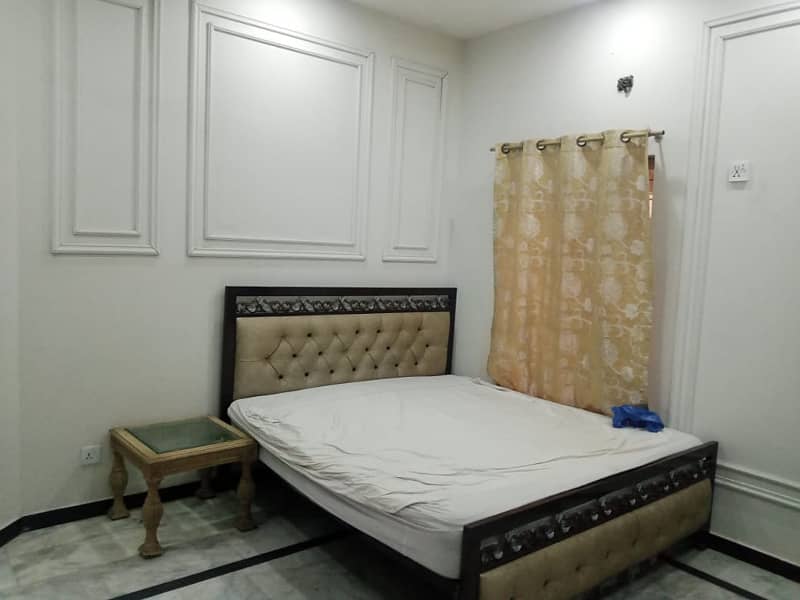 1 Bed Furnished Portion For Rent In Paragon 7