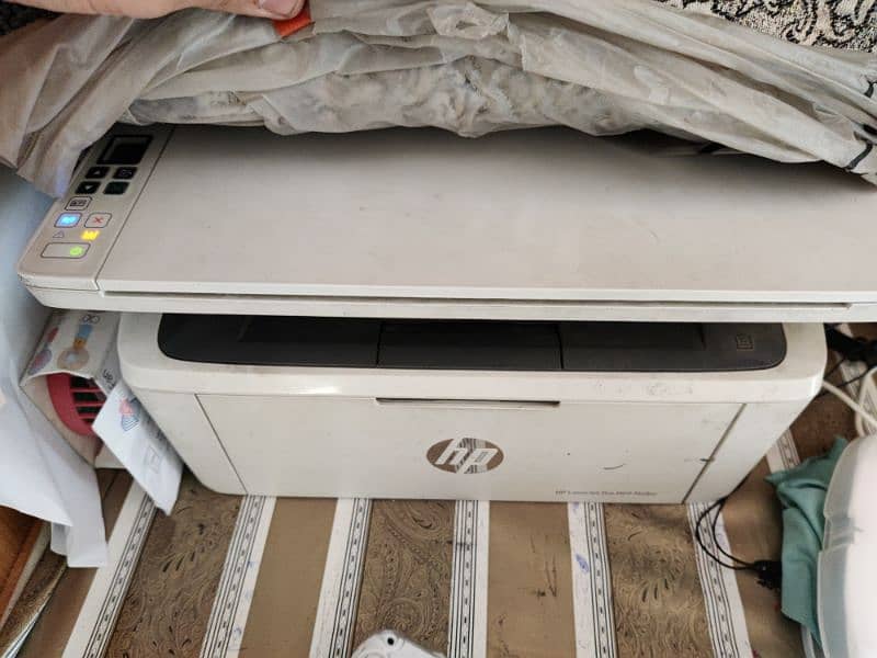 hp laserjet m28W printer 1