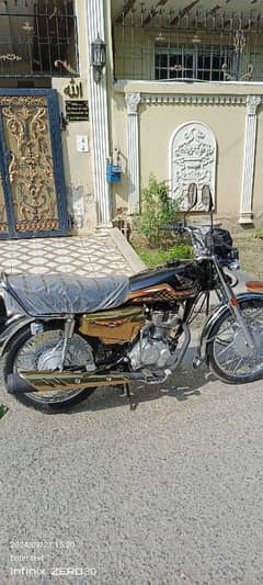 Honda 125 Gold Edition