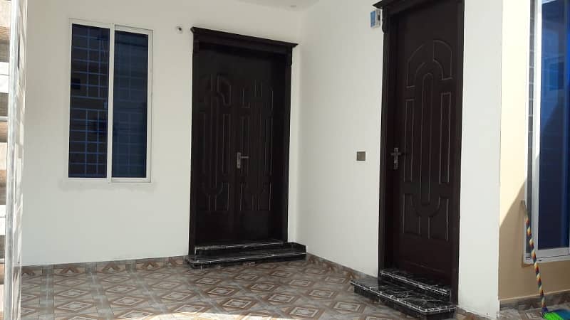 Bosan road 950 SQ FT marla house available for rent 34