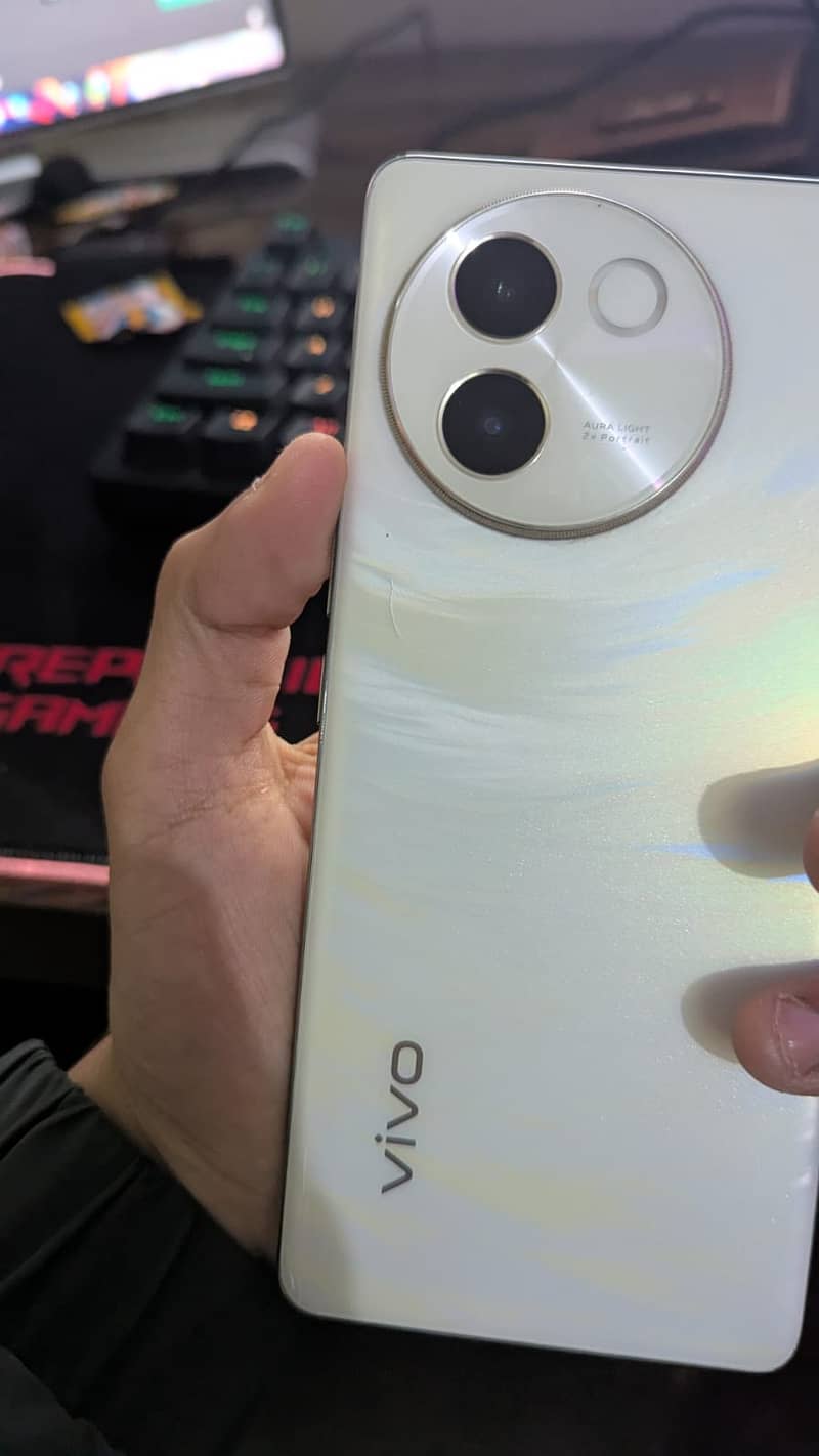 Vivo V30e Back Camera not working 3