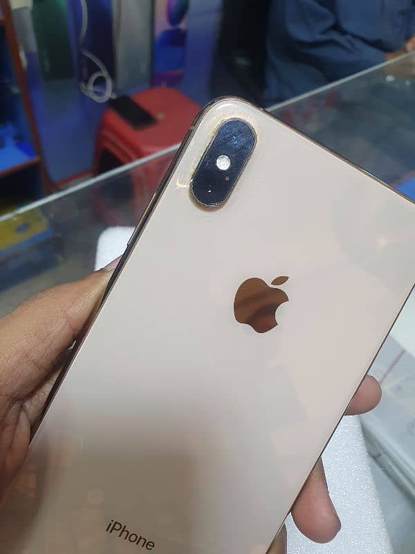 I phone xs max 6