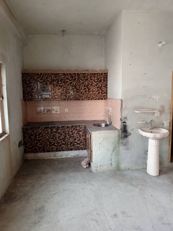 1 room 1 bath 1 kitchen Electricity Water gas Tahir Khan 03115850472 4