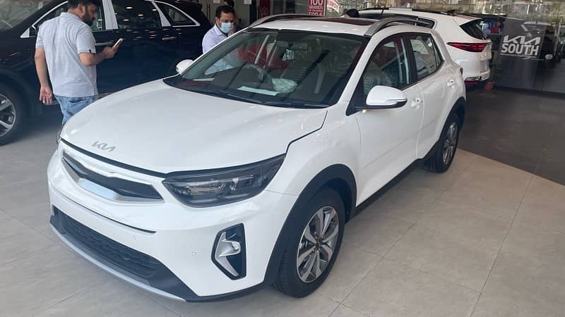 KIA STONIC 2024 4