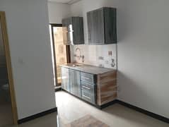 STUDIO APARTMENT AVAILABLE FOR SALE ON REASONABLE PRICE IN GULBERG GREEN ISLAMABAD