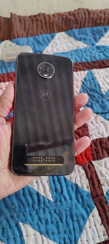 Moto z3 3