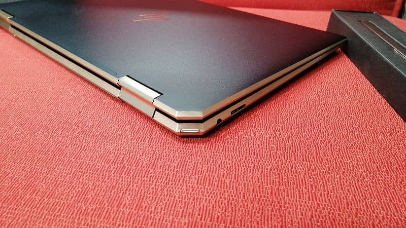 Hp spectre 13 x360 i7 11 gen 1