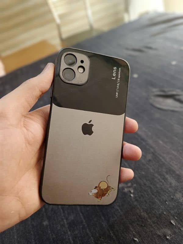 iPhone 11 (Approved 256gb) 6