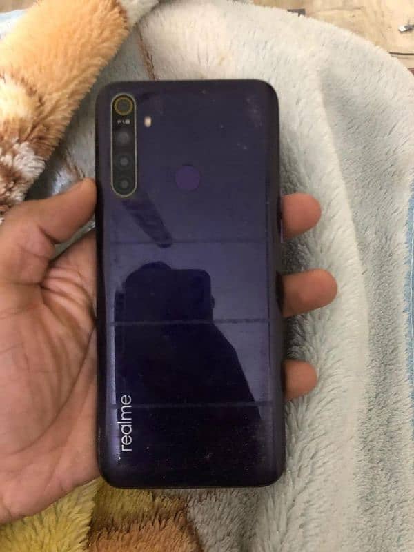 Realme 5 4/64gb gaming phone 0