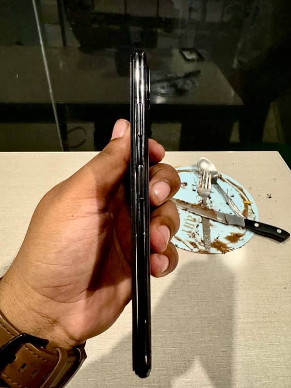 Iphone XS Max 256 GB Non PTA 3