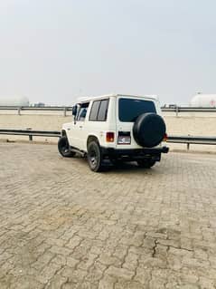 Mitsubishi Pajero 1985