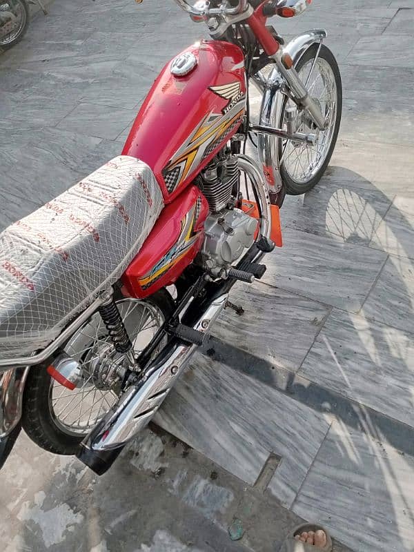 Honda dream 125 10 by 10 edition 14 model new krwaya hai 4