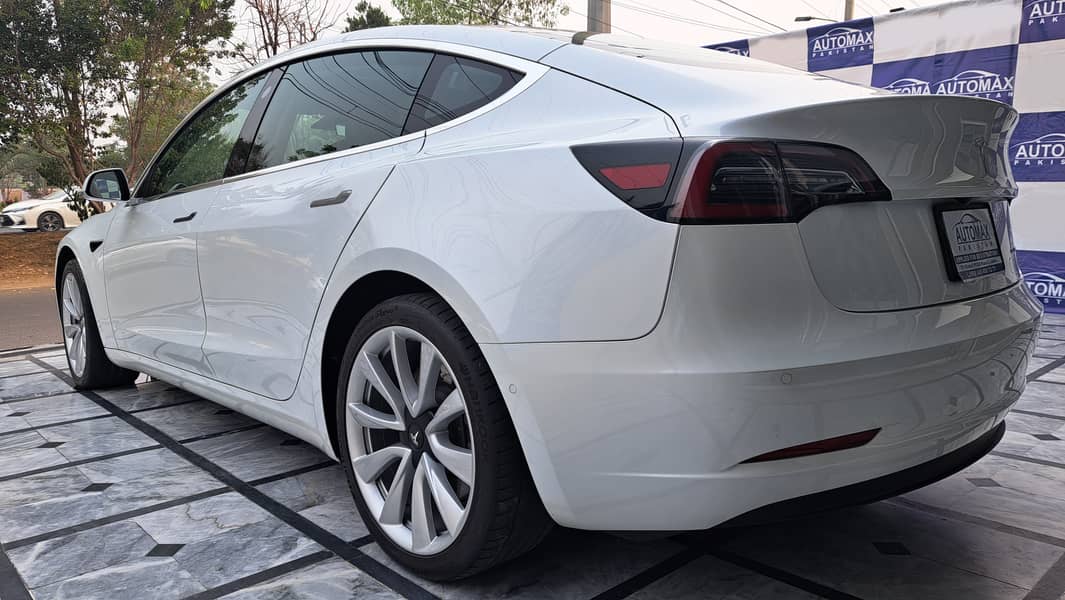 Tesla Model 3 Long Range 2020 5