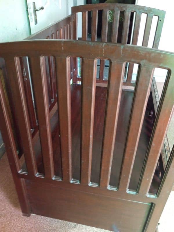 BABY COT 7