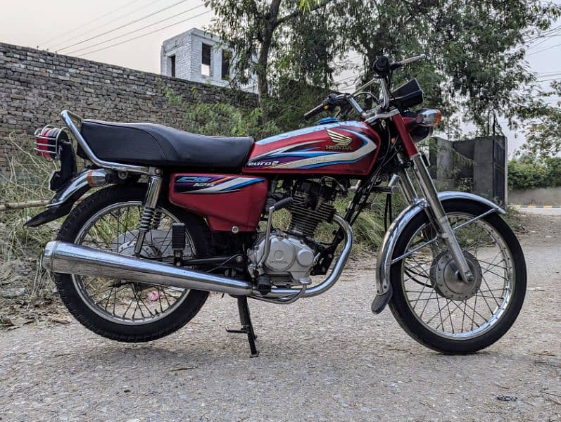 Honda CG 125 | 2015 Model | Islamabad Registered 1