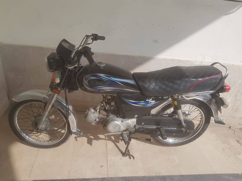 yamaha Dhoom 70cc 7