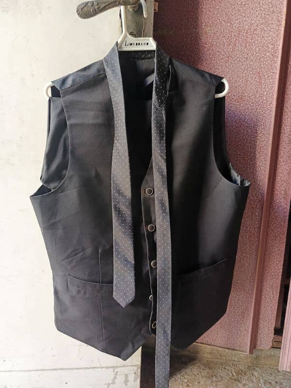 black waist coat set 1