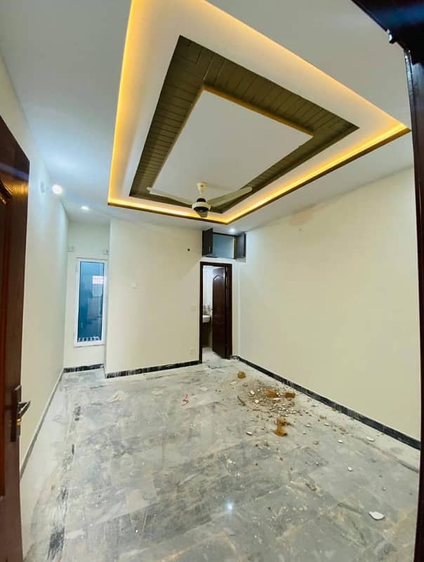 01 BED LUXURY APPARTMENT AVAILBLE FOR RENT AT GULBERG GREEEN ISLAMABAD 2