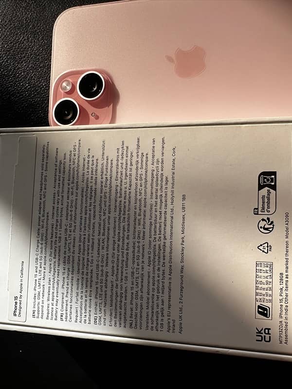 Iphone 15 Pink 128Gb Factory Unlock 4