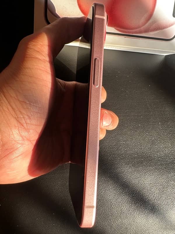 Iphone 15 Pink 128Gb Factory Unlock 7